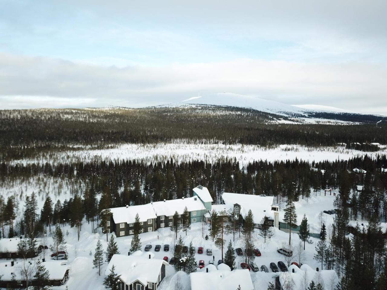 Hotel Yllaesrinne Yllasjarvi Exterior foto